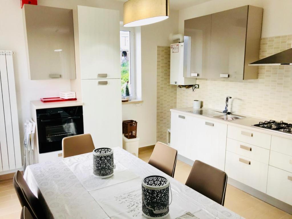 5 Miles Apt Apartment Rocca Cinquemiglia Ngoại thất bức ảnh